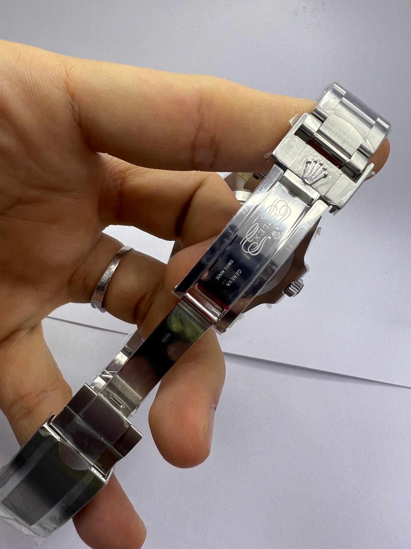 Rolex Submariner Date “Hulk” (ref. 116610LV).