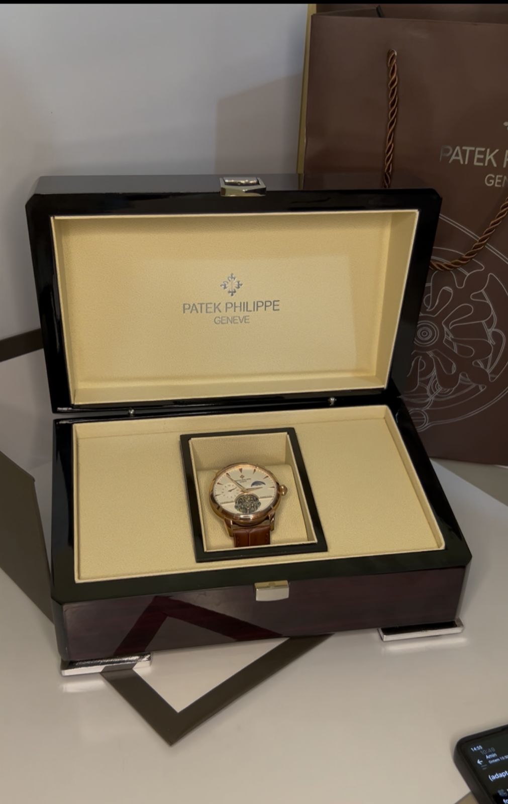 Patek Philippe Nautilus Square White