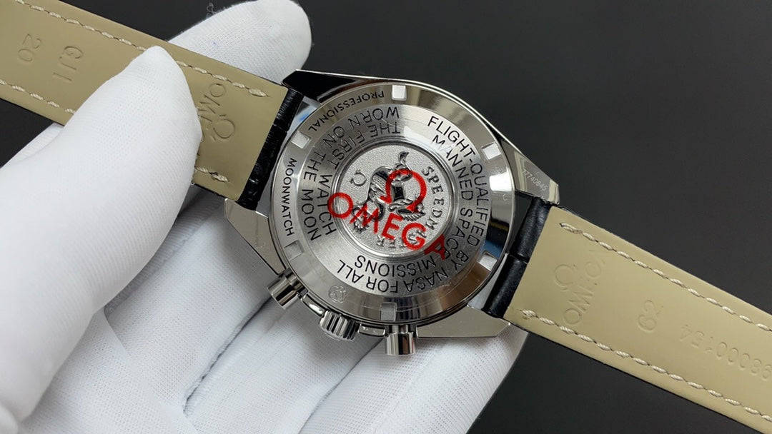 🌑 Omega Speedmaster “Moonwatch”