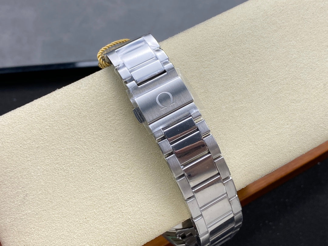 ⚡ Omega Seamaster Aqua Terra