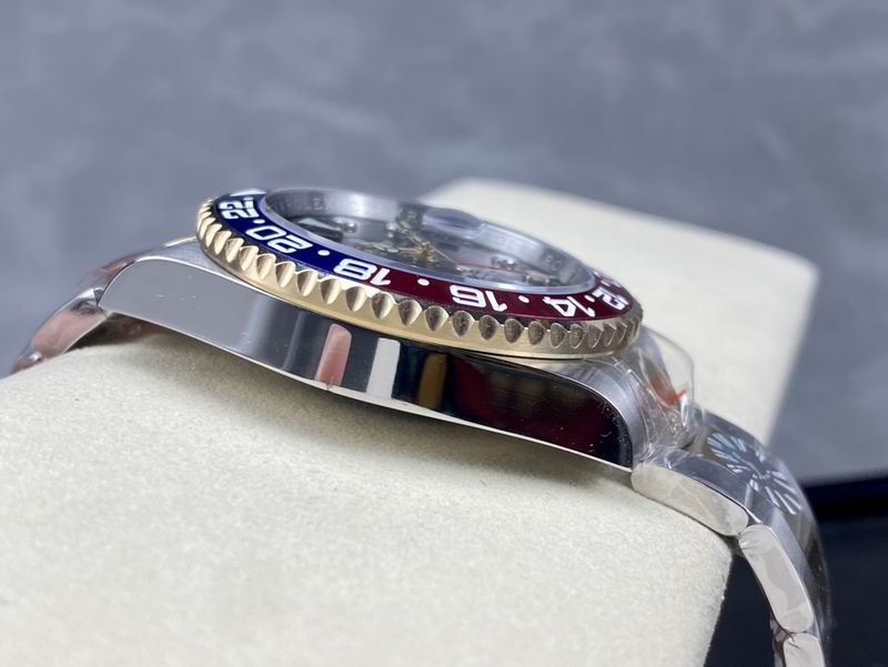 Rolex GMT-Master II “Pepsi” Bicolor