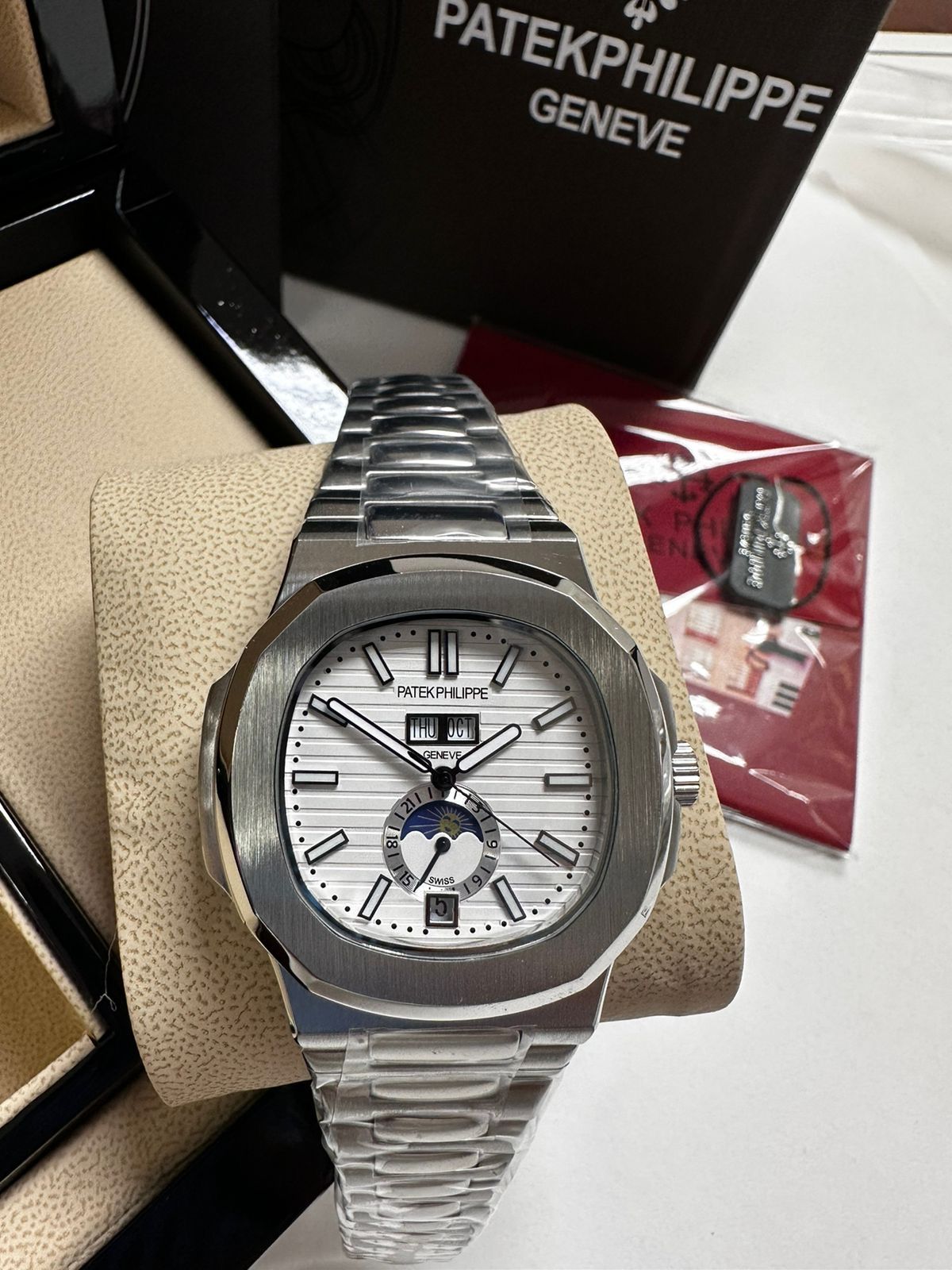 Patek Philippe  Nautilus White