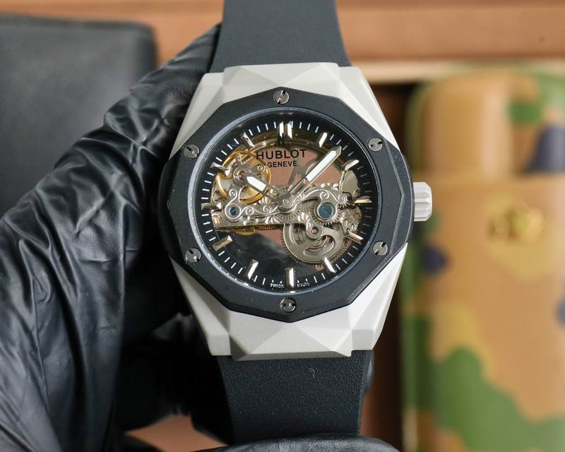 Hublot Classic Fusion Orlinski (Skeleton / King Gold / edición especial)