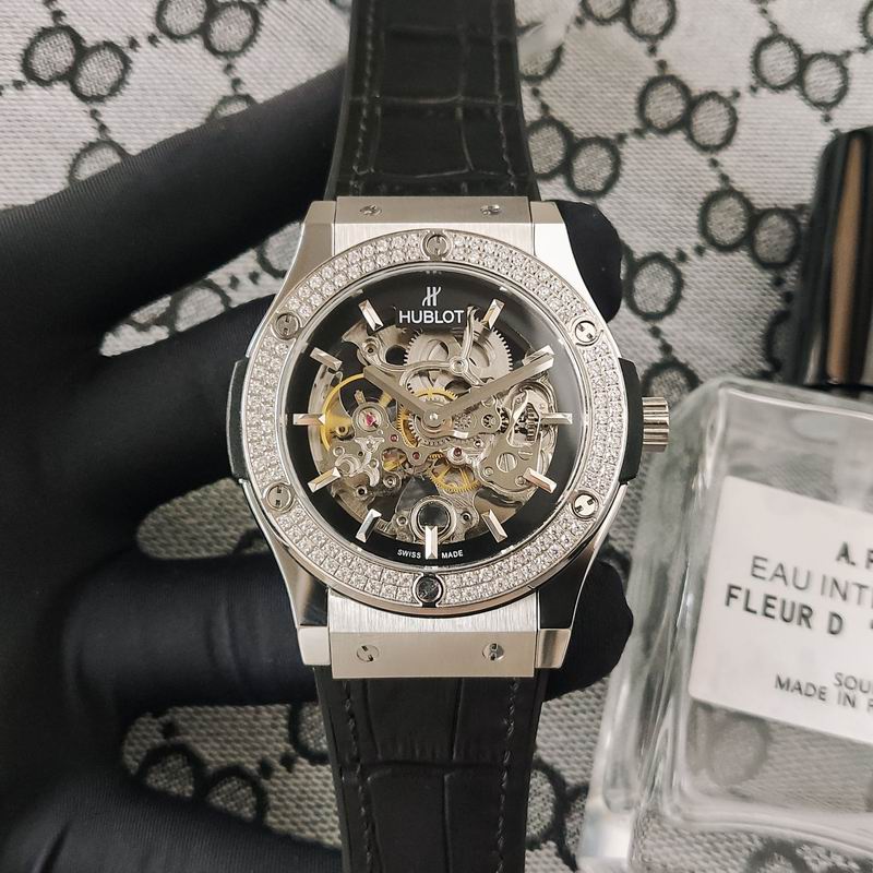 Hublot Classic Fusion Skeleton Automatic (Diamond Bezel)