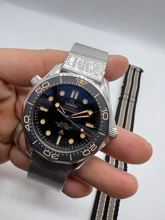 Omega Seamaster Diver 300M "007 Edition"