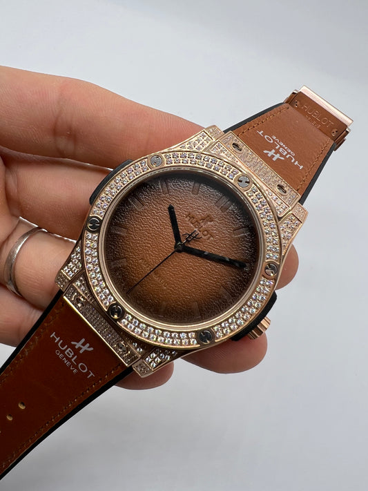 Hublot Classic Fusion Incrustado de Brillantes