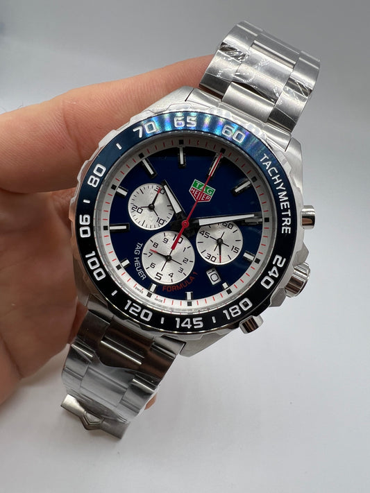 TAG Heuer Formula 1 Chronograph en azul con subesferas plateadas