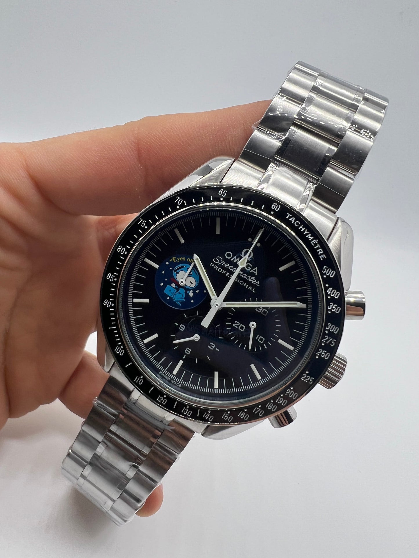 Omega Speedmaster Professional Moonwatch “Silver Snoopy Award”.