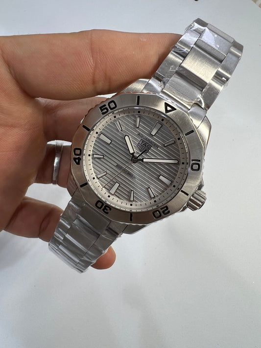 TAG Heuer Aquaracer Silver Steel Bezel