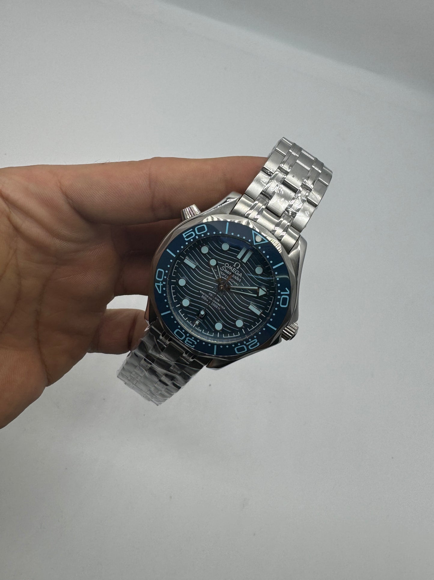 Omega Seamaster Diver 300M Co-Axial Master Chronometer Acero