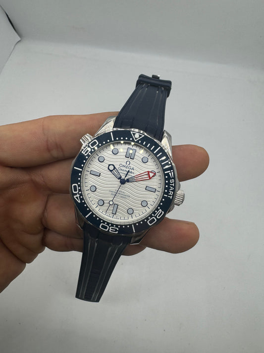 Omega Seamaster Diver 300M Co-Axial Master Chronometer