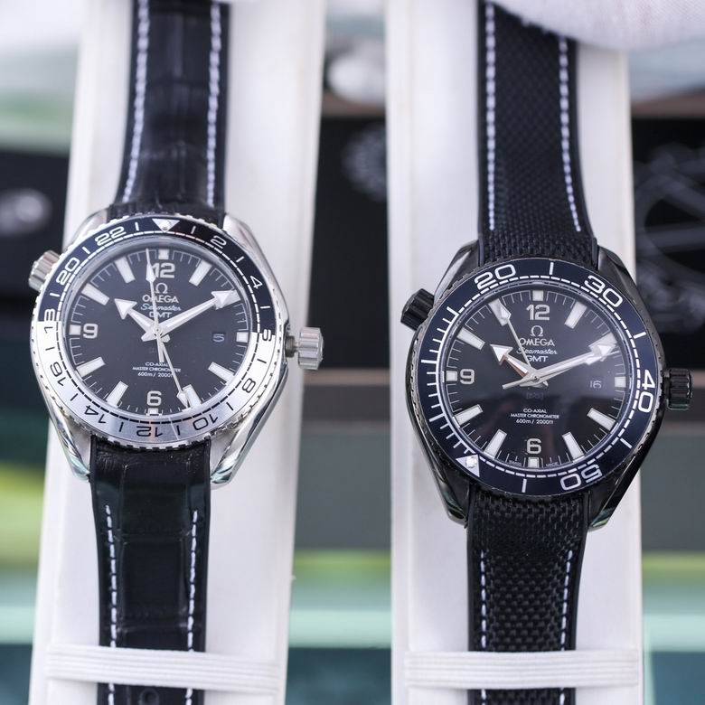 Omega Seamaster Planet Ocean 600M GMT / Co-Axial Master Chronometer Referencia: 215.30.44.22.01.001
