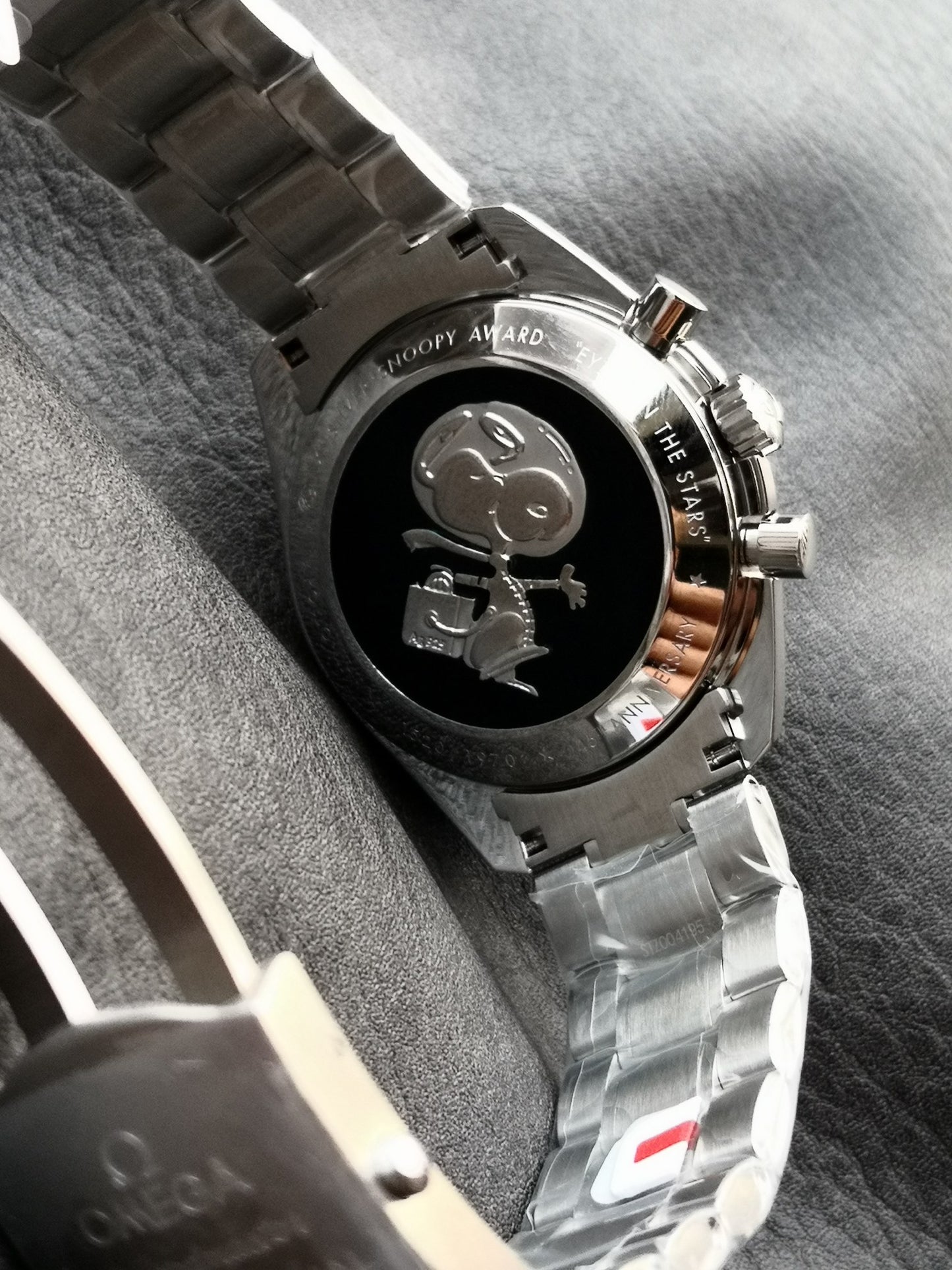 🌕🐶 Omega Speedmaster Silver Snoopy Award 50th Anniversary