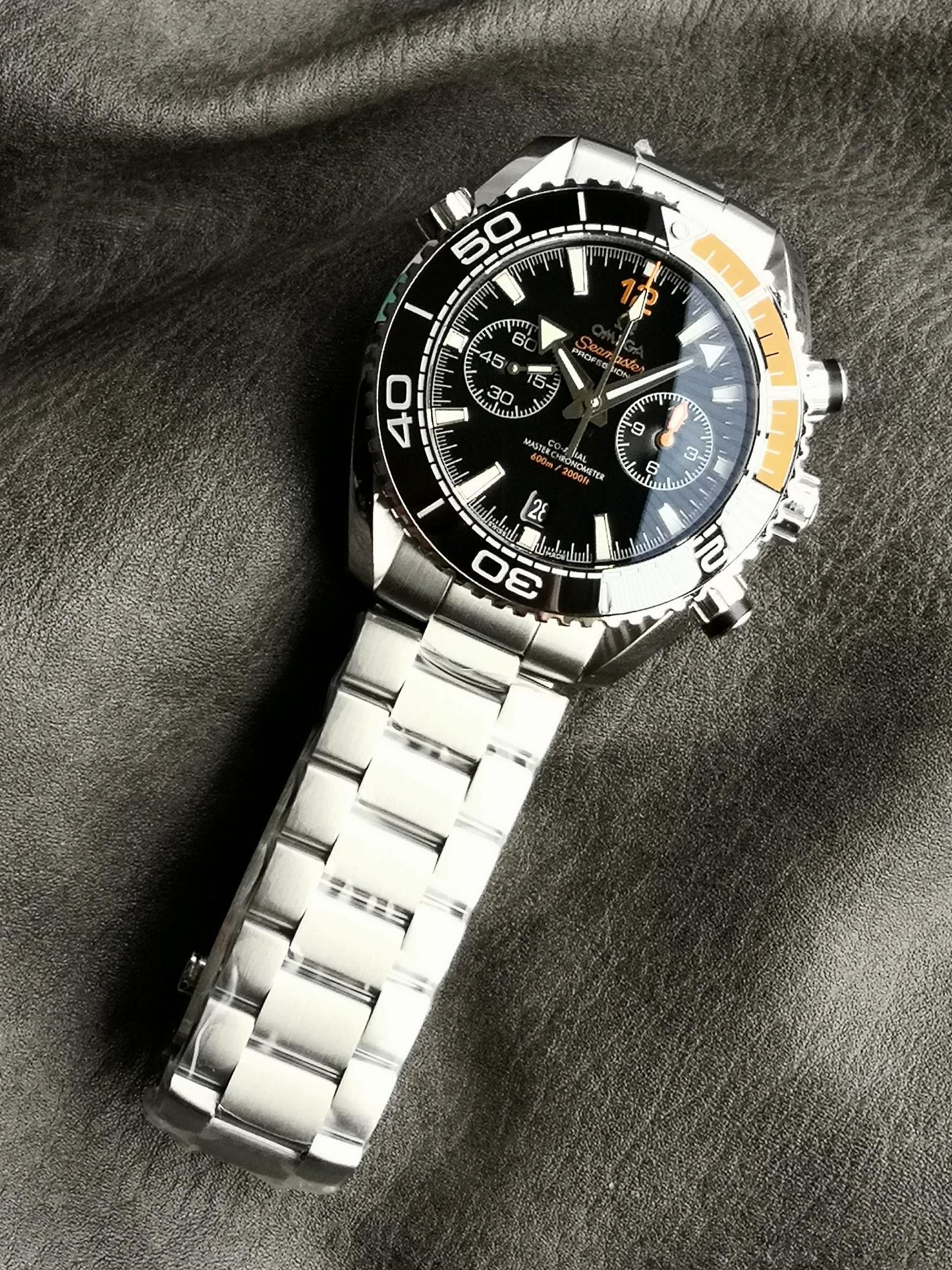 Omega Seamaster Planet Ocean 600M Chronograph