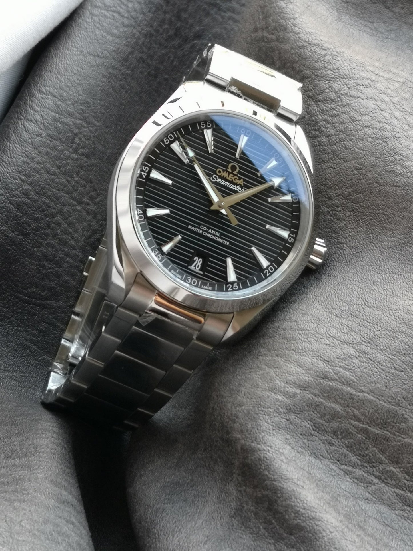 Omega Seamaster Aqua Terra Master Chronometer Ref. 220.10.41.21.01.001