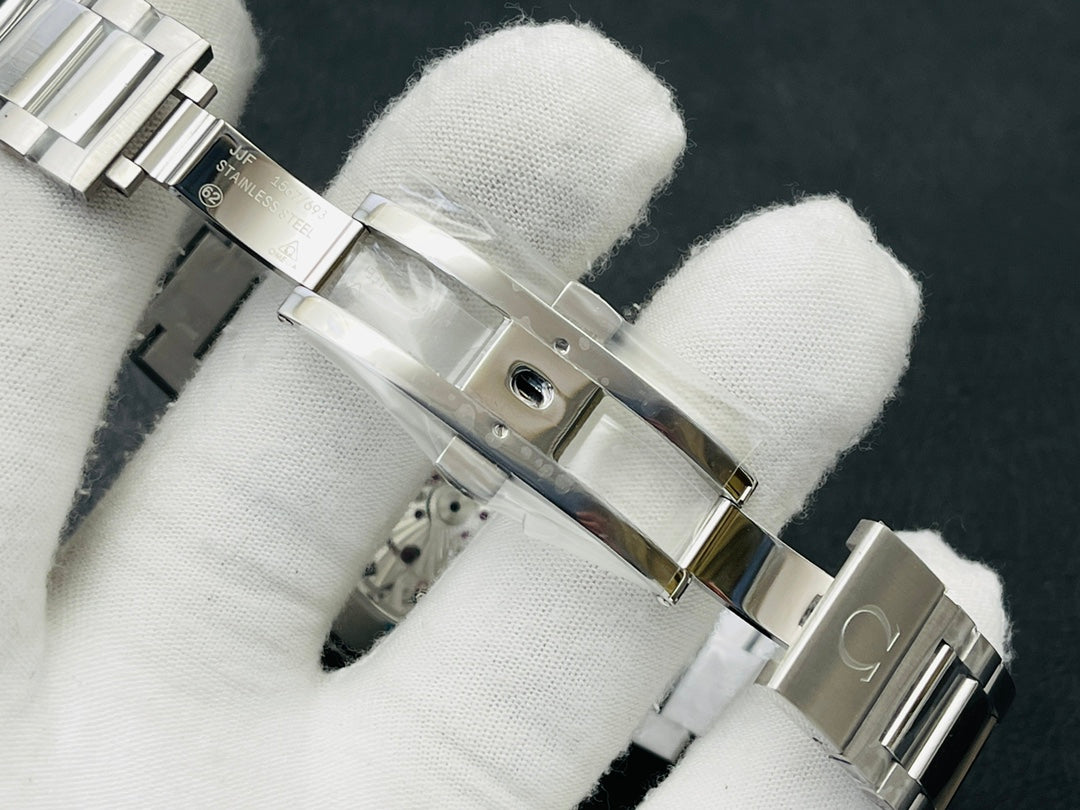 Omega Seamaster Aqua Terra Master Chronometer Ref. 220.10.41.21.03.001