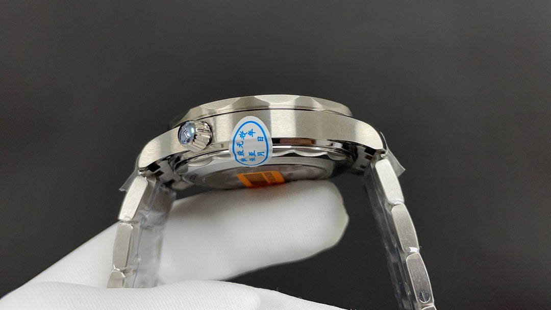 Omega Seamaster Diver 300M