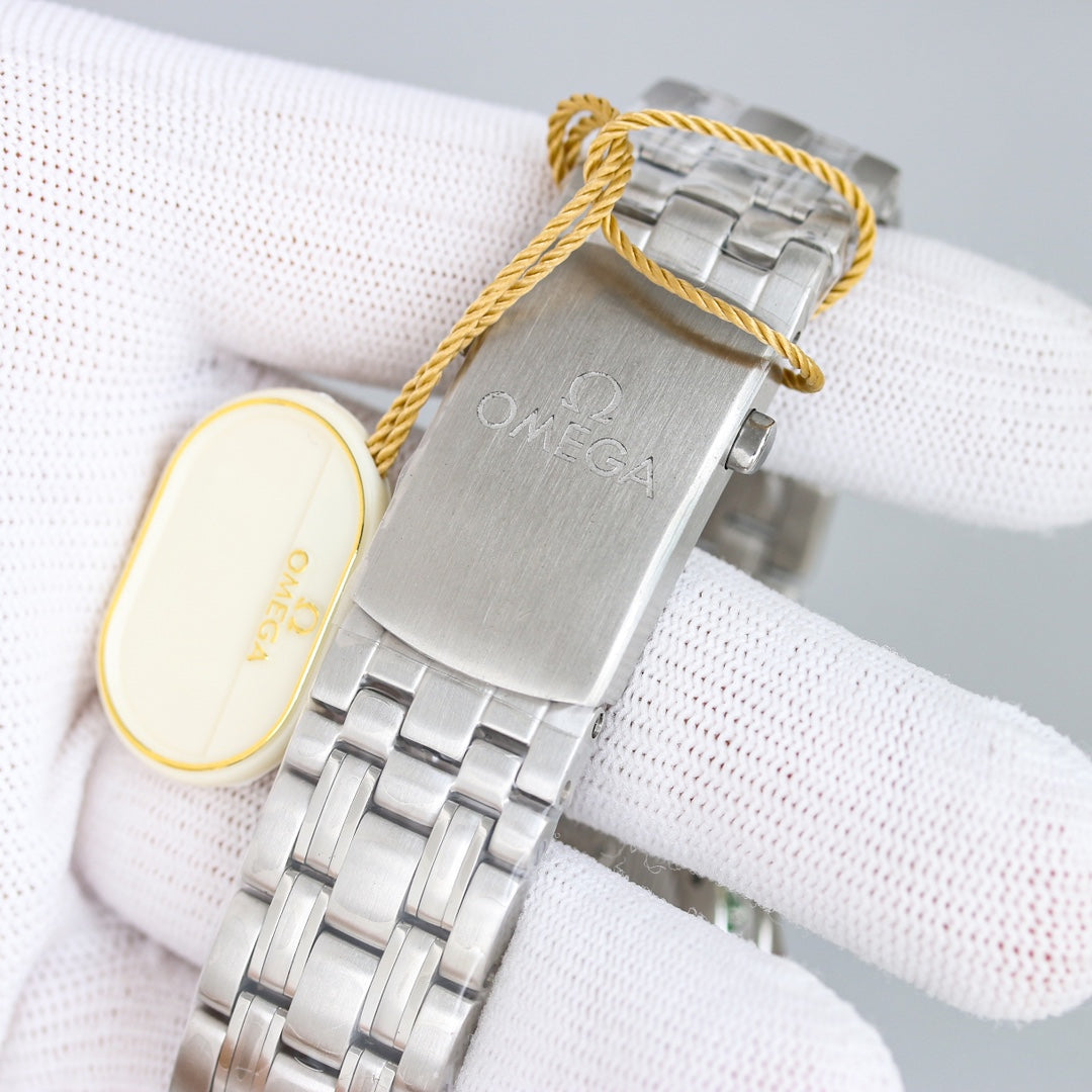 l Omega Seamaster Diver 300M