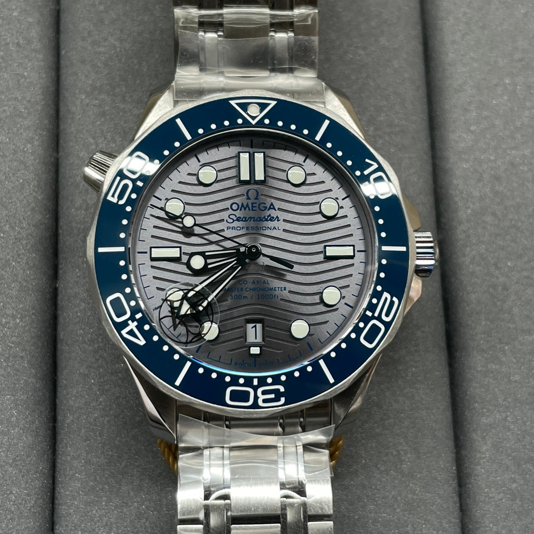 Omega Seamaster Diver 300M Co-Axial Master Chronometer Ref. 210.30.42.20.04.001