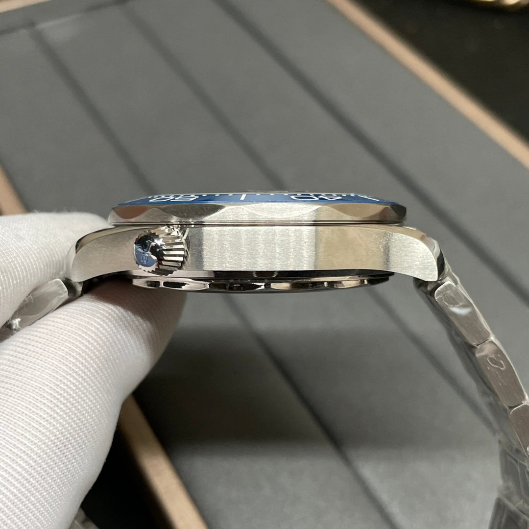 🔵 Omega Seamaster Diver 300M