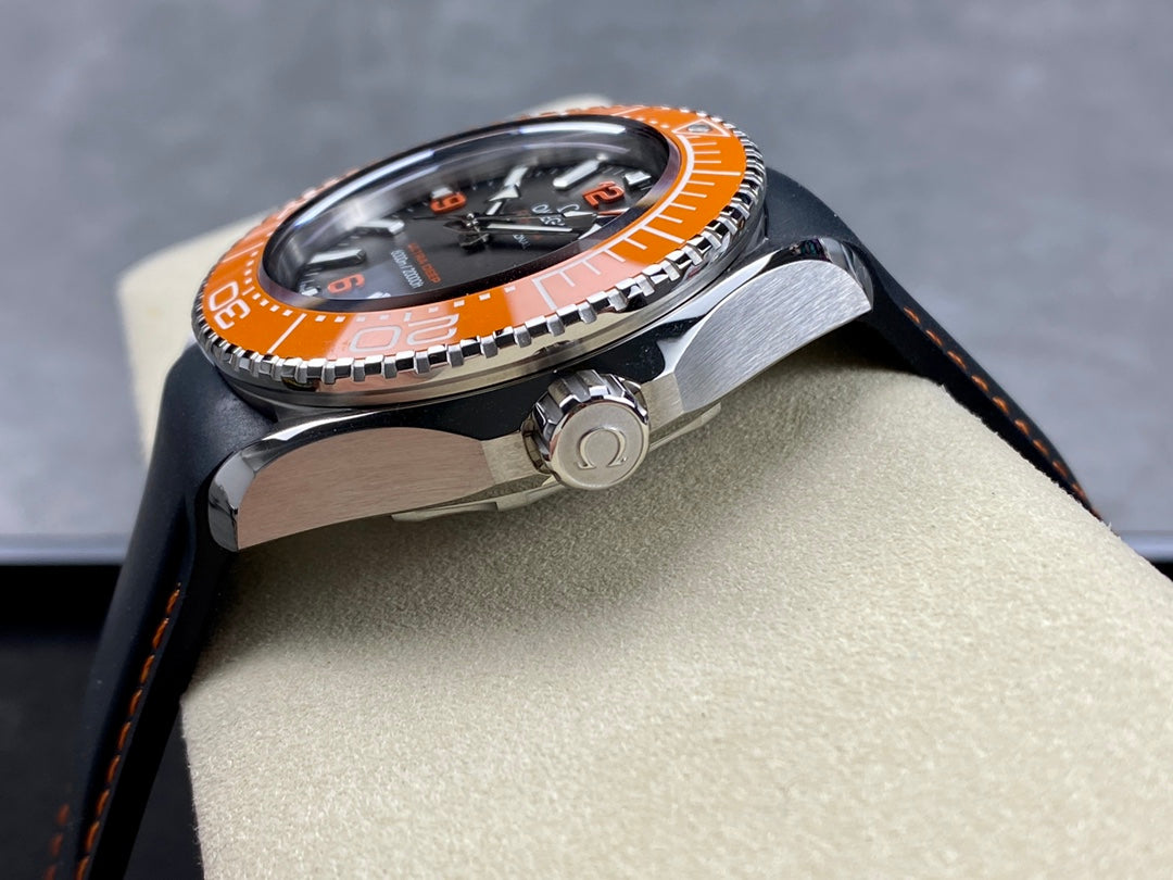 🌊🔥 Omega Seamaster Planet Ocean Ultra Deep