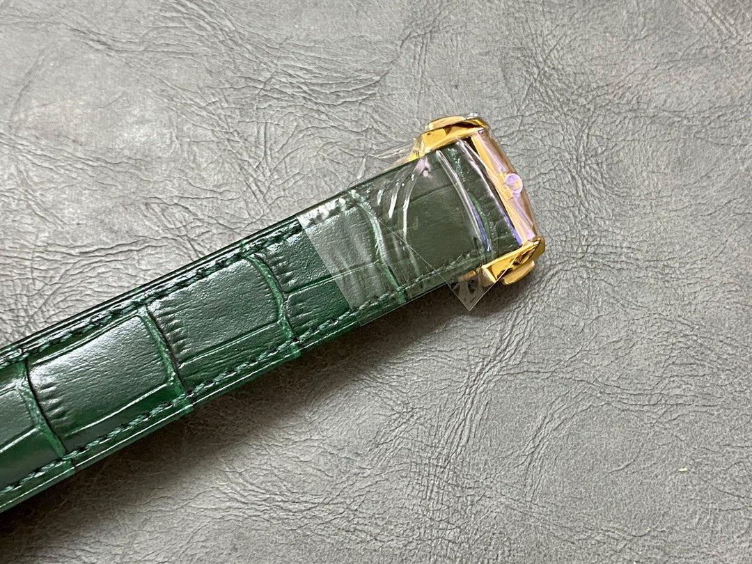 Omega Speedmaster Professional Moonwatch 18K Gold Green Dial (Edición Especial)