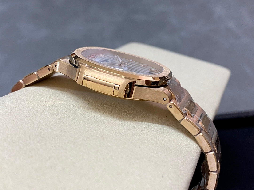 Patek Philippe Nautilus Ref. 7118/1R-010