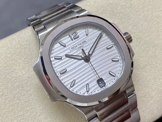 Patek Philippe Nautilus Ref. 7118/1A-010