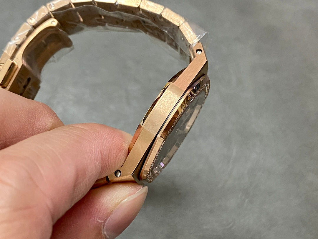 💎🕰️ Audemars Piguet Royal Oak Selfwinding en Oro Rosa con Bisel de Diamantes