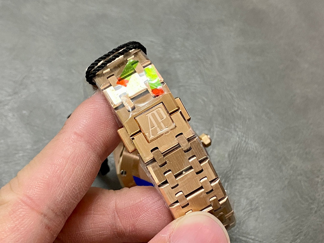 💎🕰️ Audemars Piguet Royal Oak Selfwinding en Oro Rosa con Bisel de Diamantes