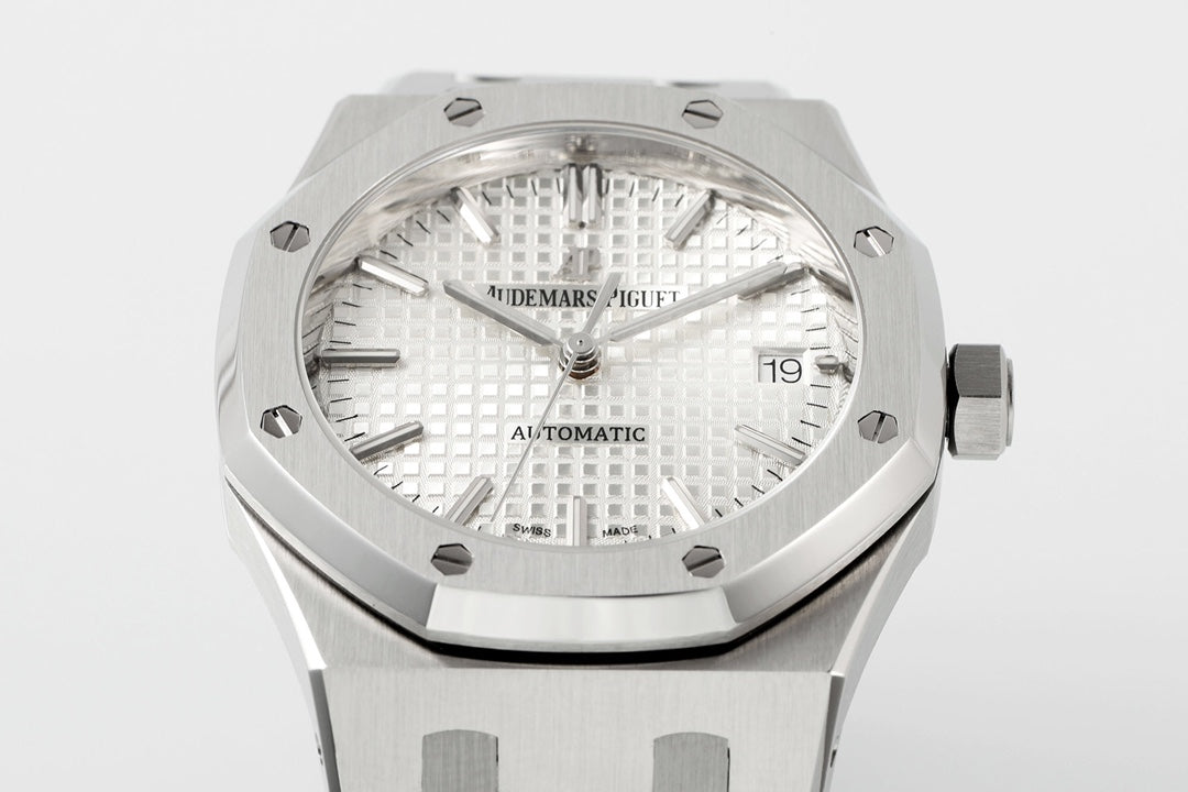 🕰️ Audemars Piguet Royal Oak Selfwinding (Automatic) – Silver Dial