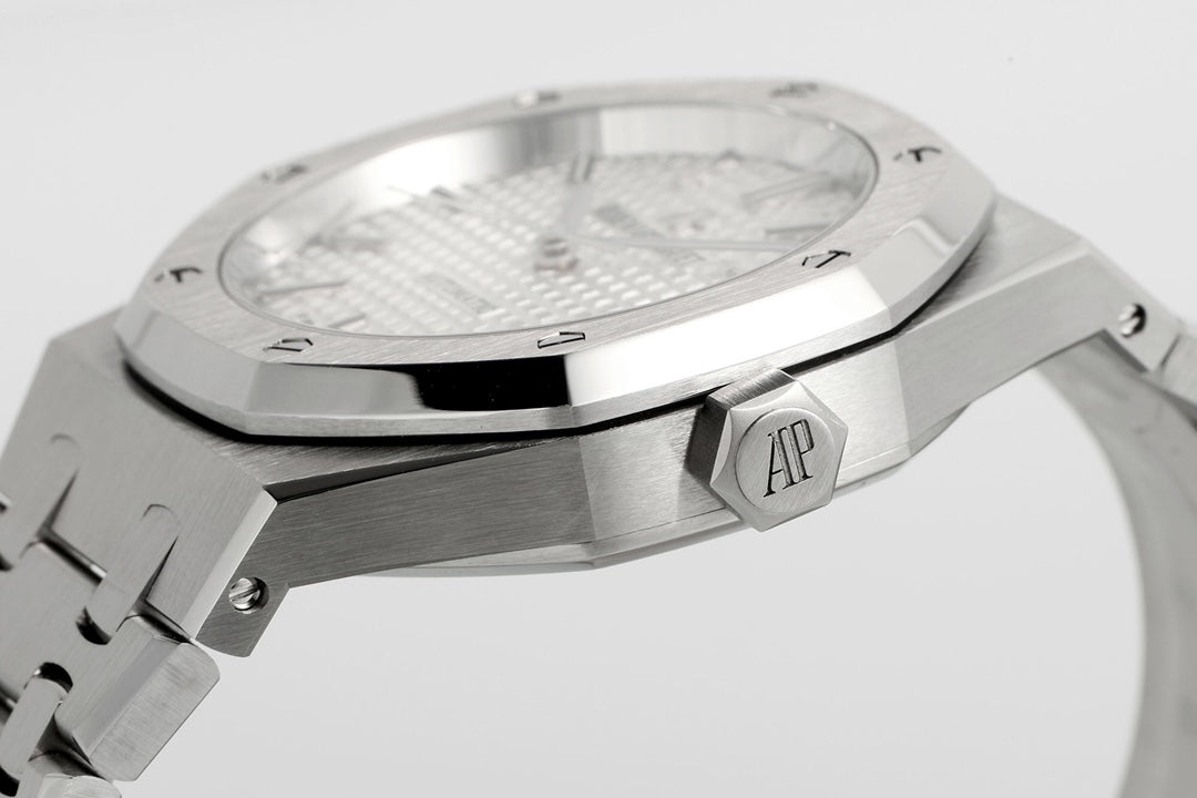 🕰️ Audemars Piguet Royal Oak Selfwinding (Automatic) – Silver Dial