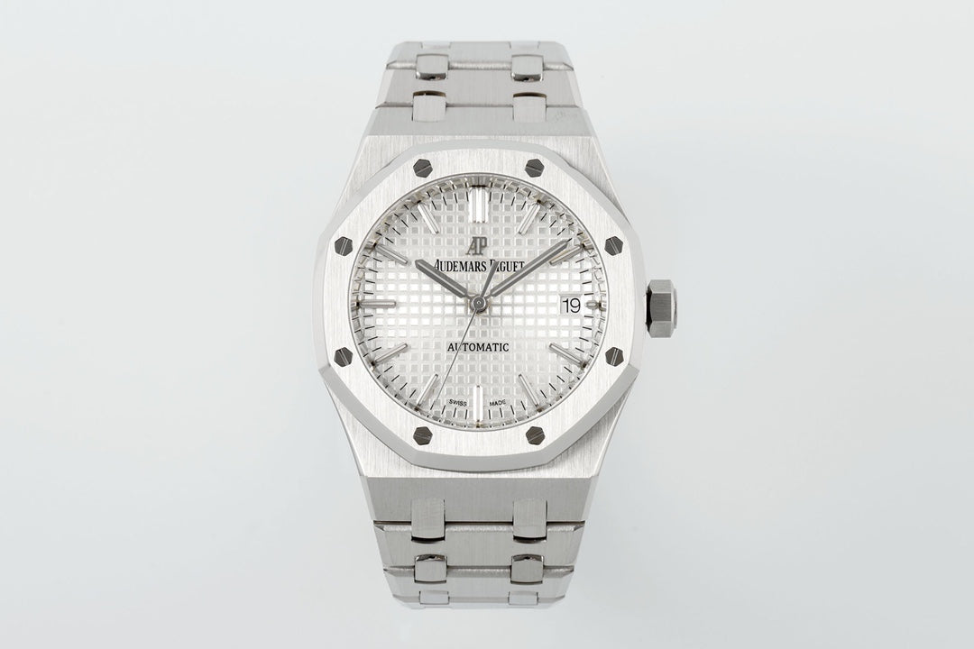 🕰️ Audemars Piguet Royal Oak Selfwinding (Automatic) – Silver Dial