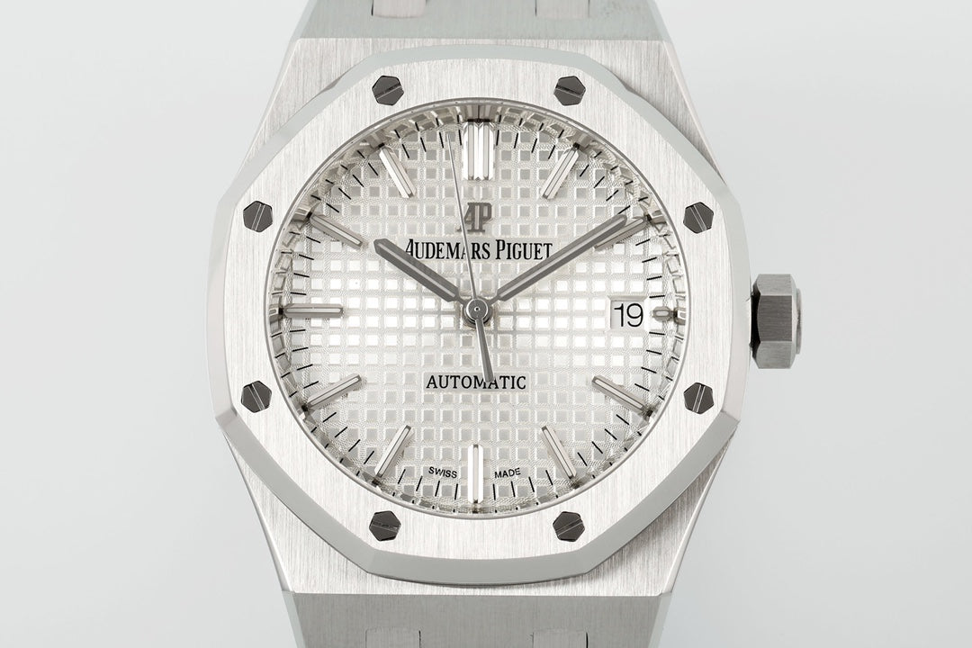 🕰️ Audemars Piguet Royal Oak Selfwinding (Automatic) – Silver Dial