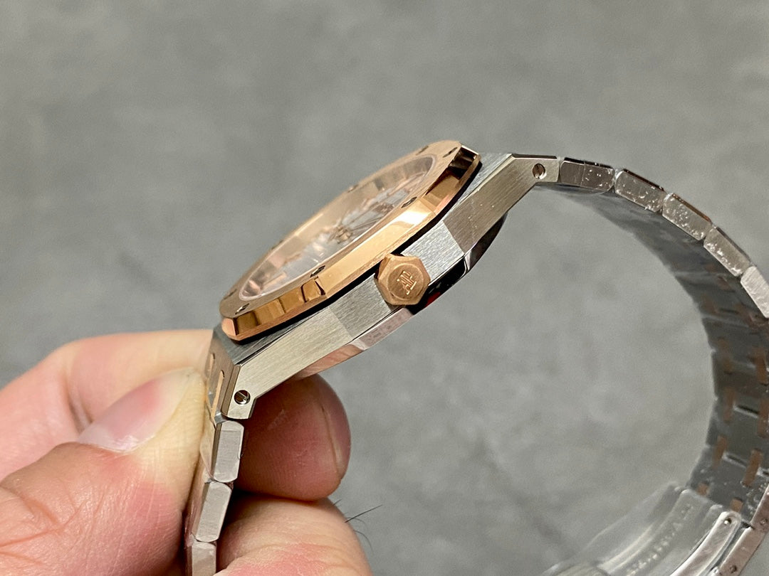 🕰️ Audemars Piguet Royal Oak Two-Tone (Steel & Rose Gold) – Date