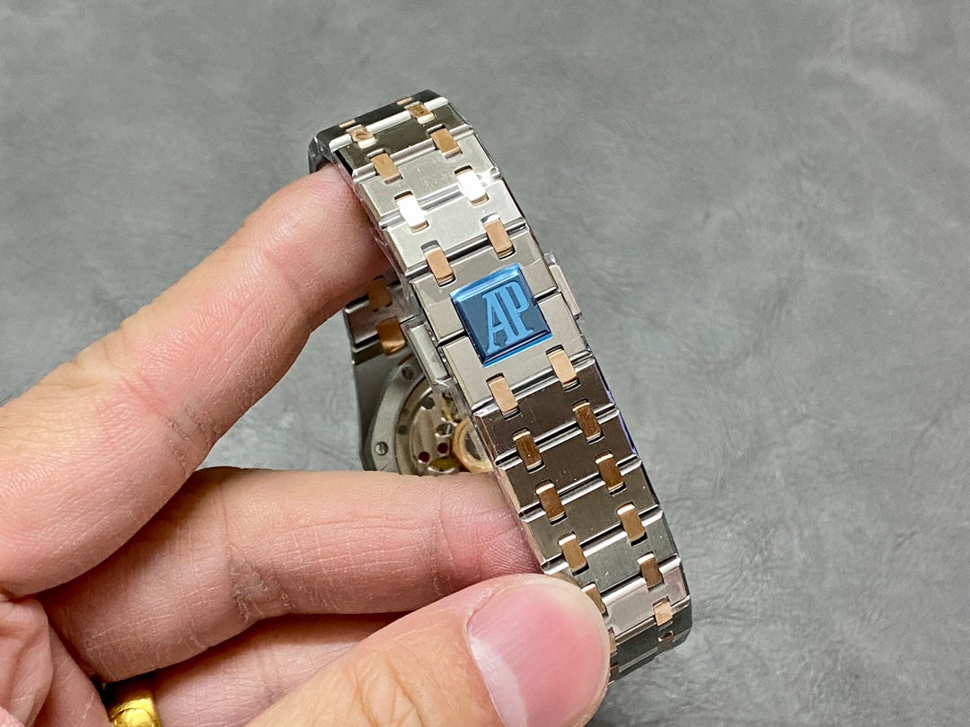 🕰️ Audemars Piguet Royal Oak Two-Tone (Steel & Rose Gold) – Date