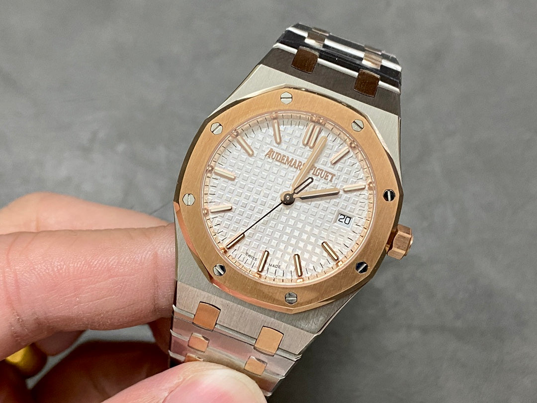 🕰️ Audemars Piguet Royal Oak Two-Tone (Steel & Rose Gold) – Date