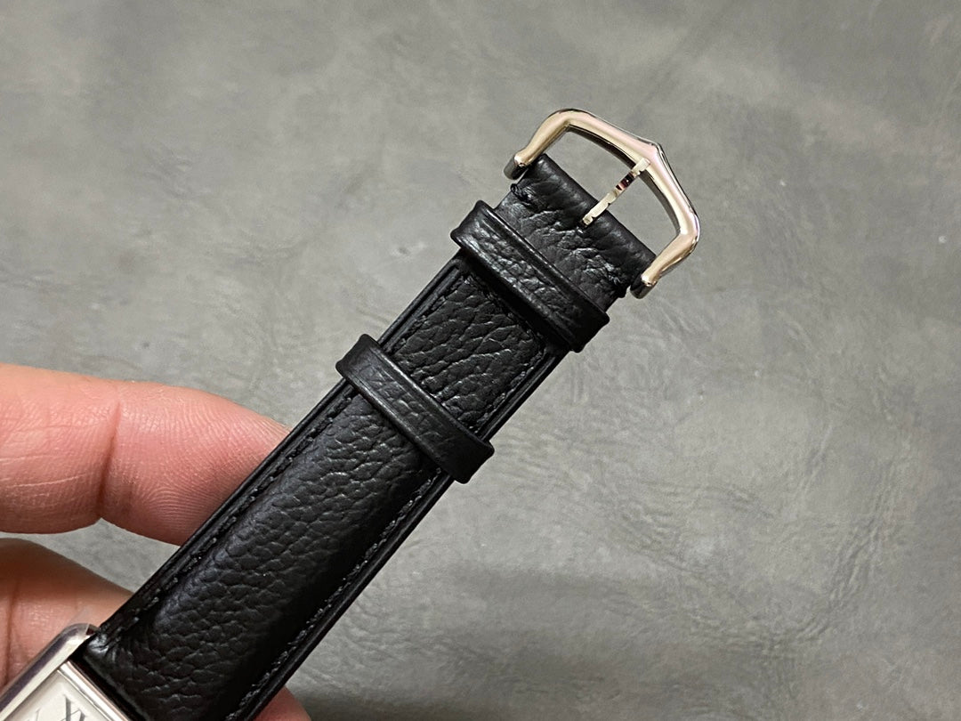 🕰️✨ Cartier Tank Solo (acero)