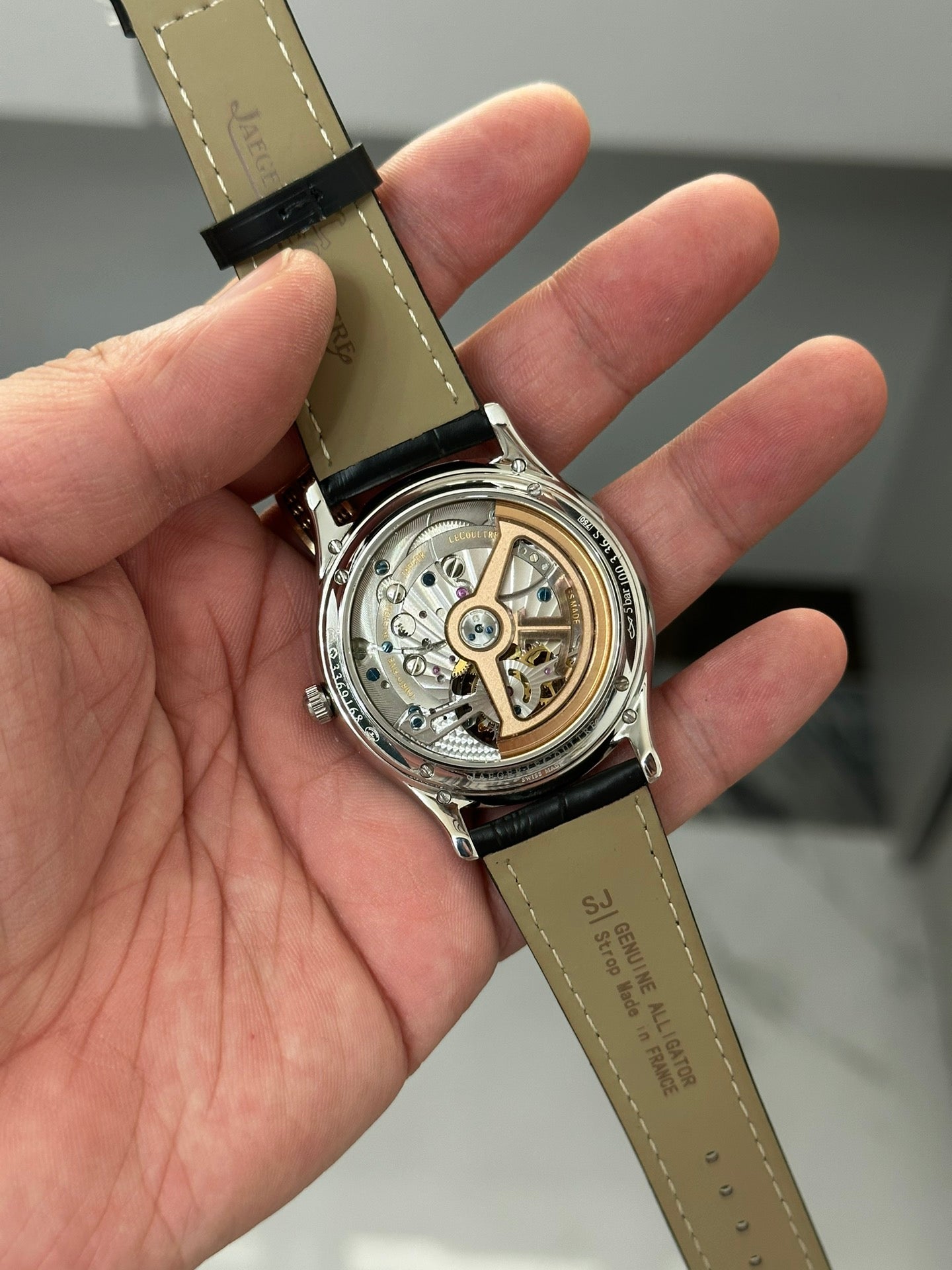 🕰️⚙️ Jaeger-LeCoultre Master Ultra Thin Tourbillon (versión open tourbillon)