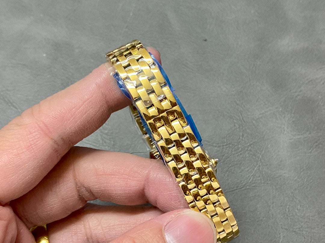 👑✨ Cartier Panthère (oro amarillo con diamantes)