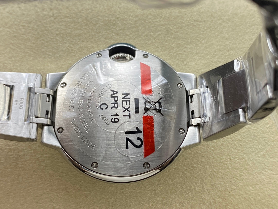 Cartier Ballon Bleu de Cartier 33mm Automatic con bisel de diamantes (acero)