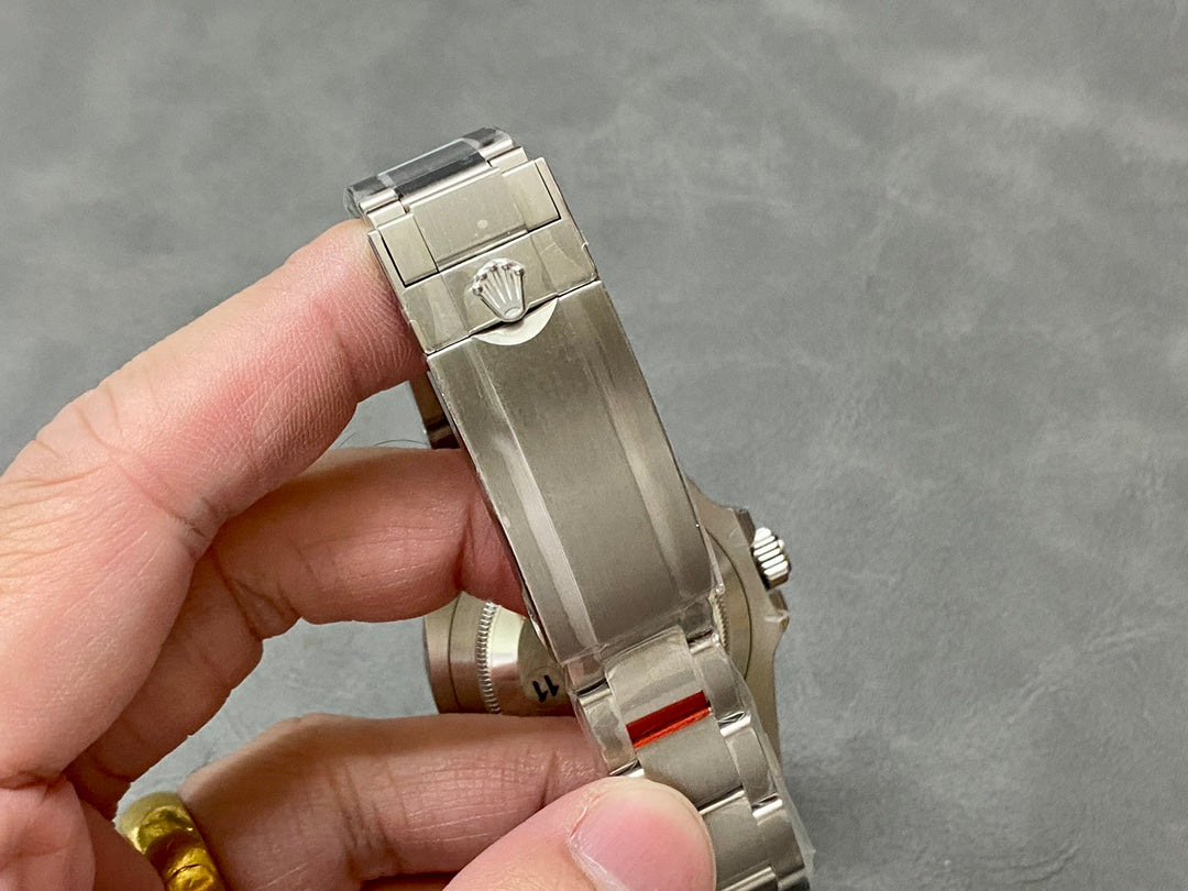 Rolex Submariner Date