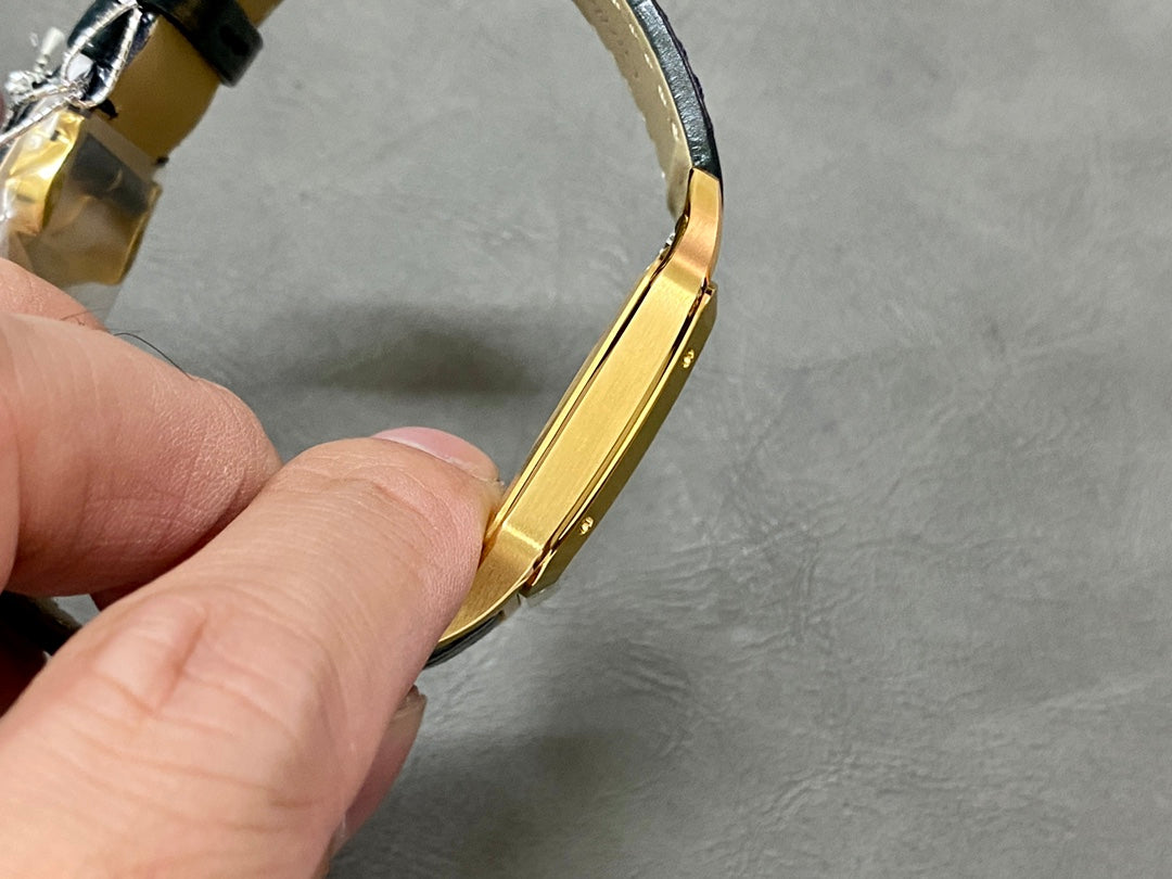 Cartier Santos Dumont Large Model Ref. WSSA0021 (versión oro amarillo)