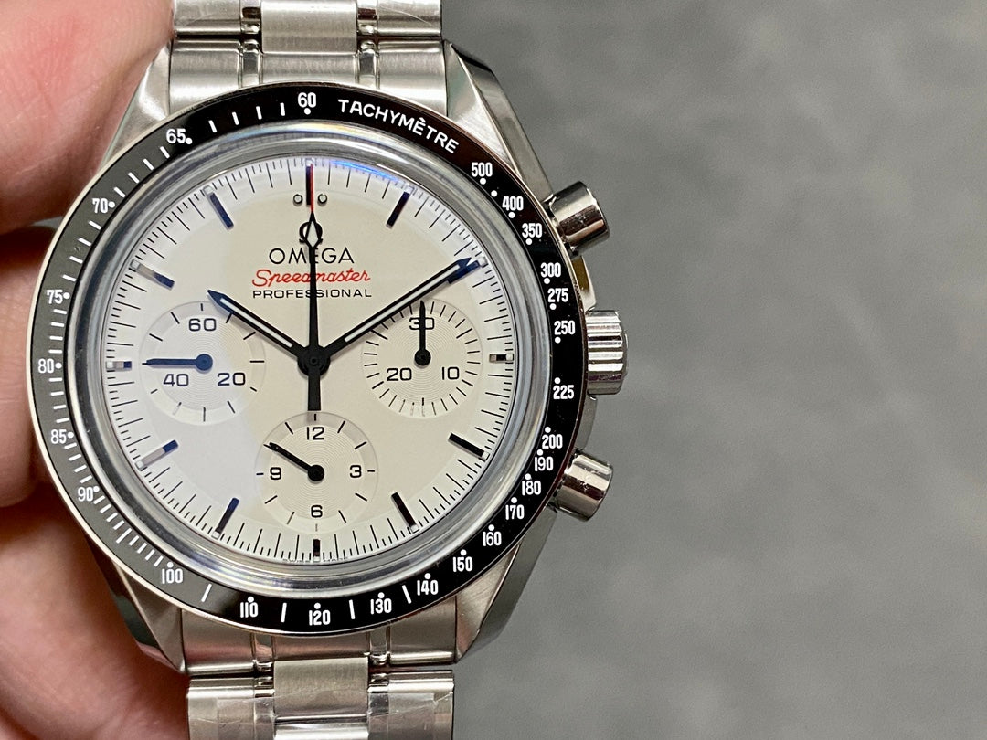 🤍 Omega Speedmaster “Panda / Racing Style”