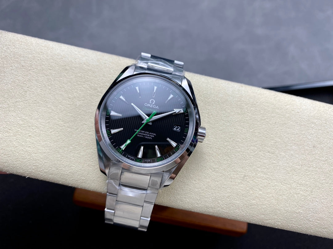 🟢 Omega Seamaster Aqua Terra (Green Accents)