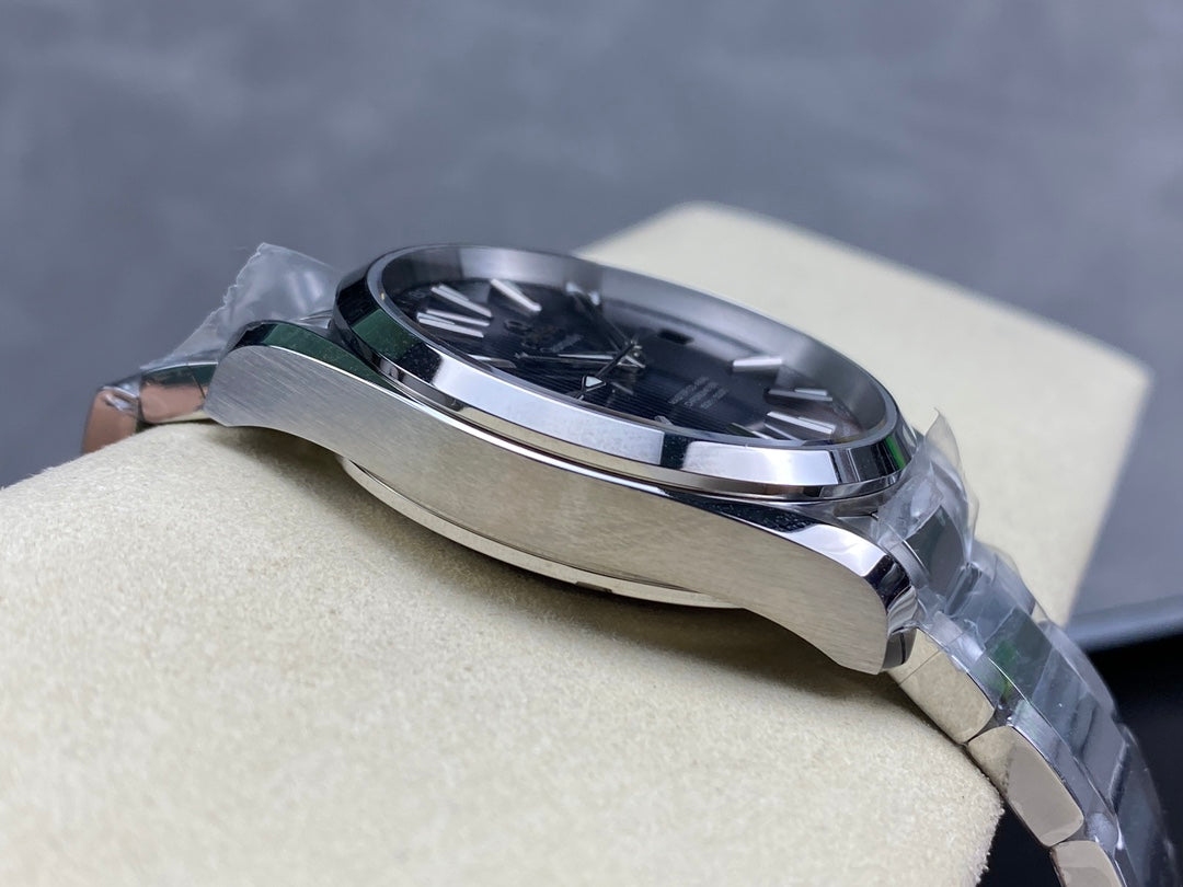 🔵 Omega Seamaster Aqua Terra (Dial Azul)