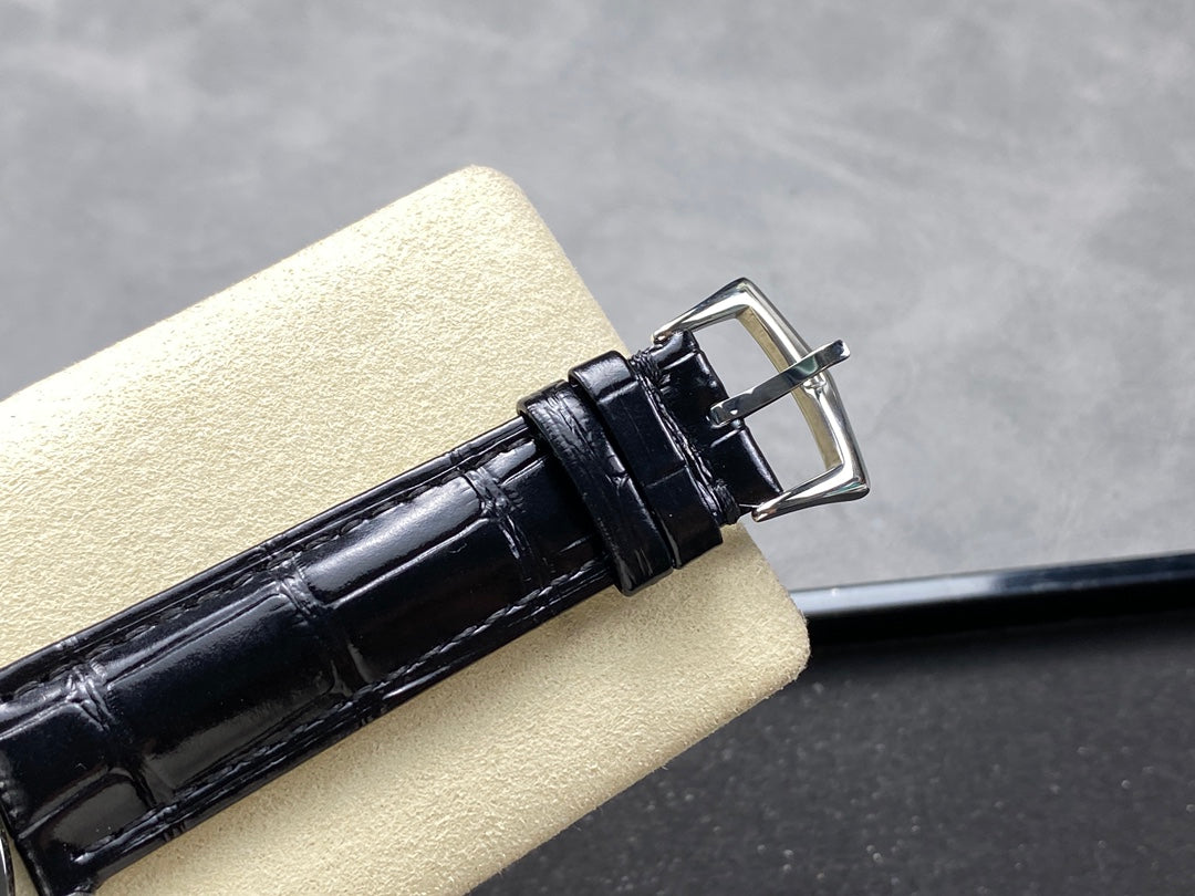 Patek Philippe Calatrava Pilot Travel Time Ref. 5524G-001