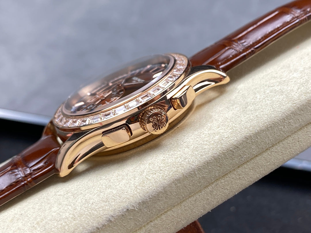 Patek Philippe World Time Chronograph Ref. 5930R-001 (versión personalizada con bisel engastado)