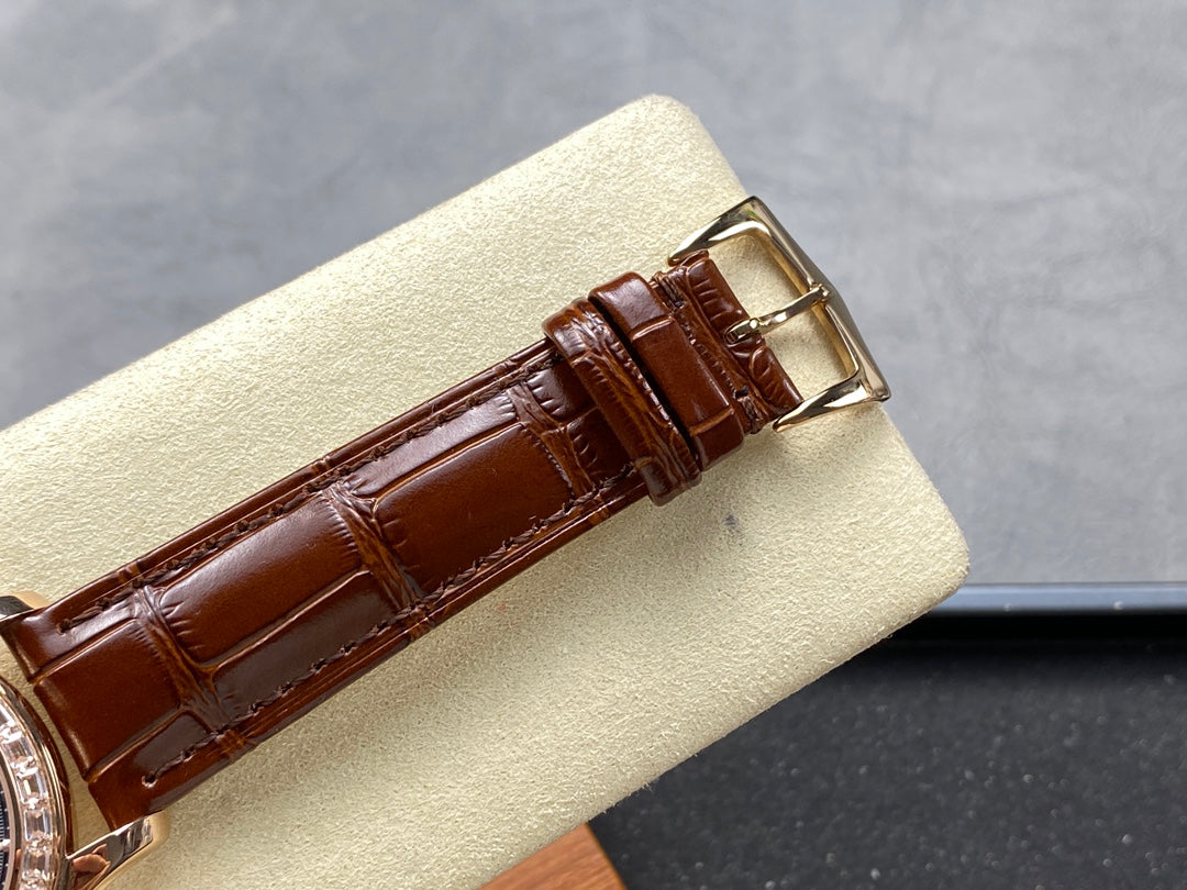 Patek Philippe World Time Chronograph Ref. 5930R-001 (versión personalizada con bisel engastado)