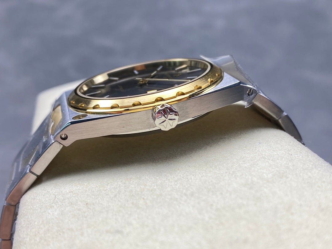 Vacheron Constantin Overseas 4500V/000R‑B127